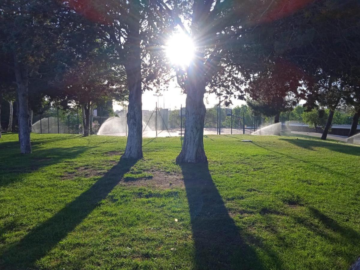 Bungalows Zaragoza Camping Экстерьер фото